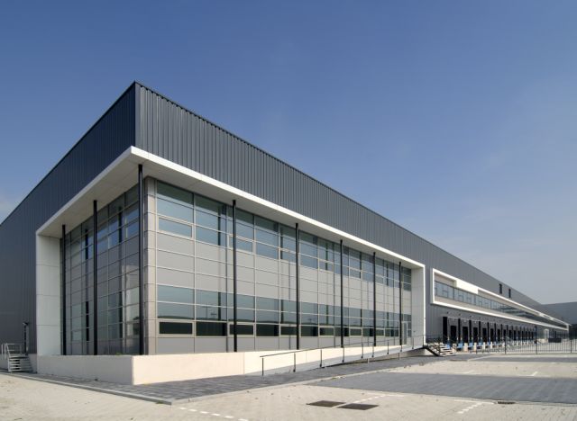 Menlo Worldwide Logistics huurt 9.500 m² in Fokker Logistics Park