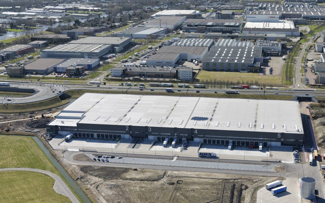 Borghese en LOGISTIS verhuren 5.000 m² aan Rapid Logistics op Green Mountains Schiphol