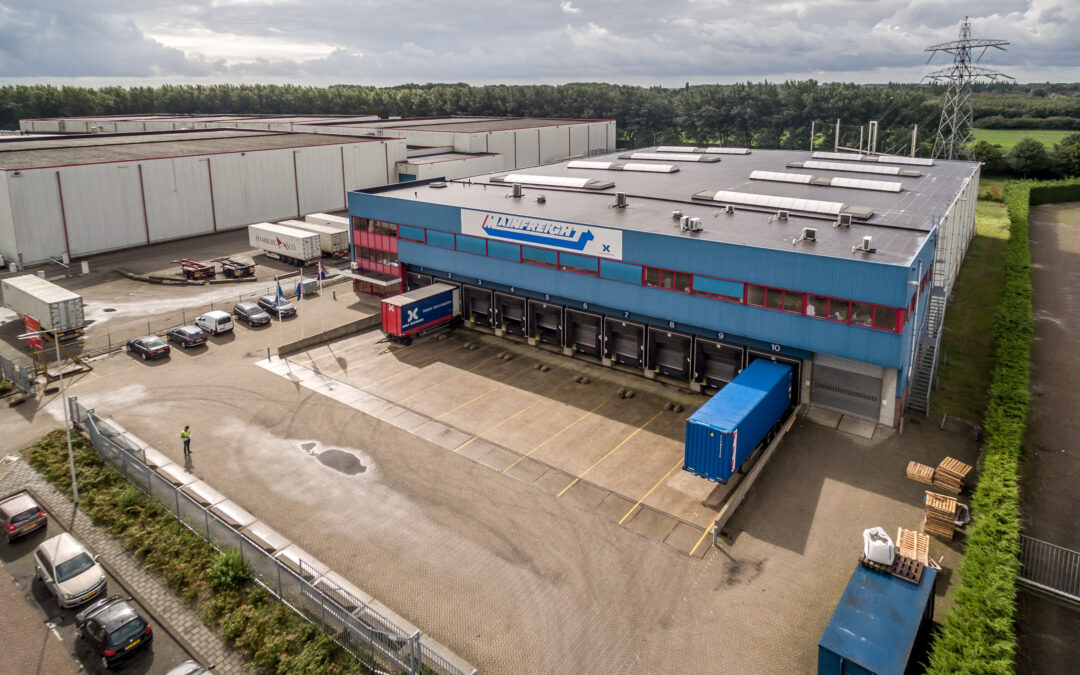 Logistiek gebouw van circa 4.100 m² op Distripark Eemhaven verhuurd